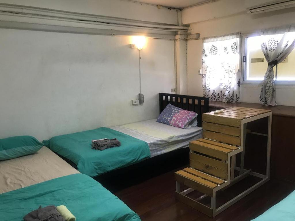 Kamin Bird Hostel Бангкок Экстерьер фото