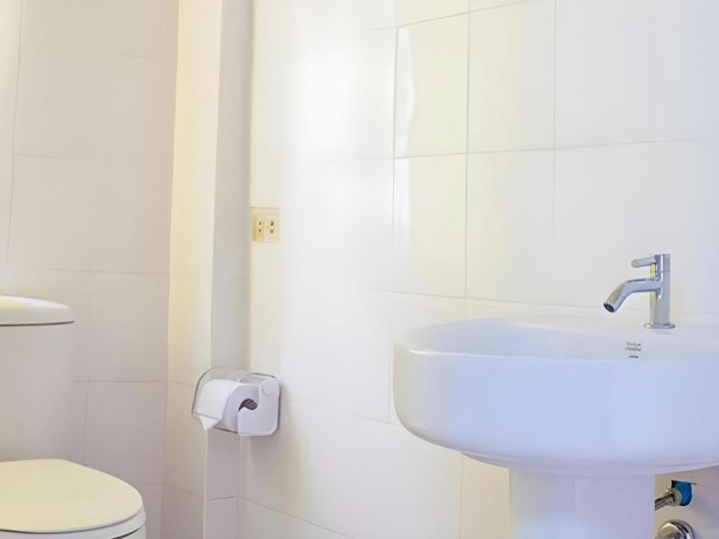 Kamin Bird Hostel Бангкок Экстерьер фото